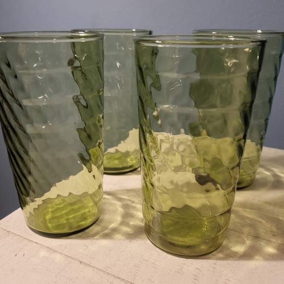 MCM Avocado 5" Ribbed Glassware 4pc Set - Picture 3 of 5